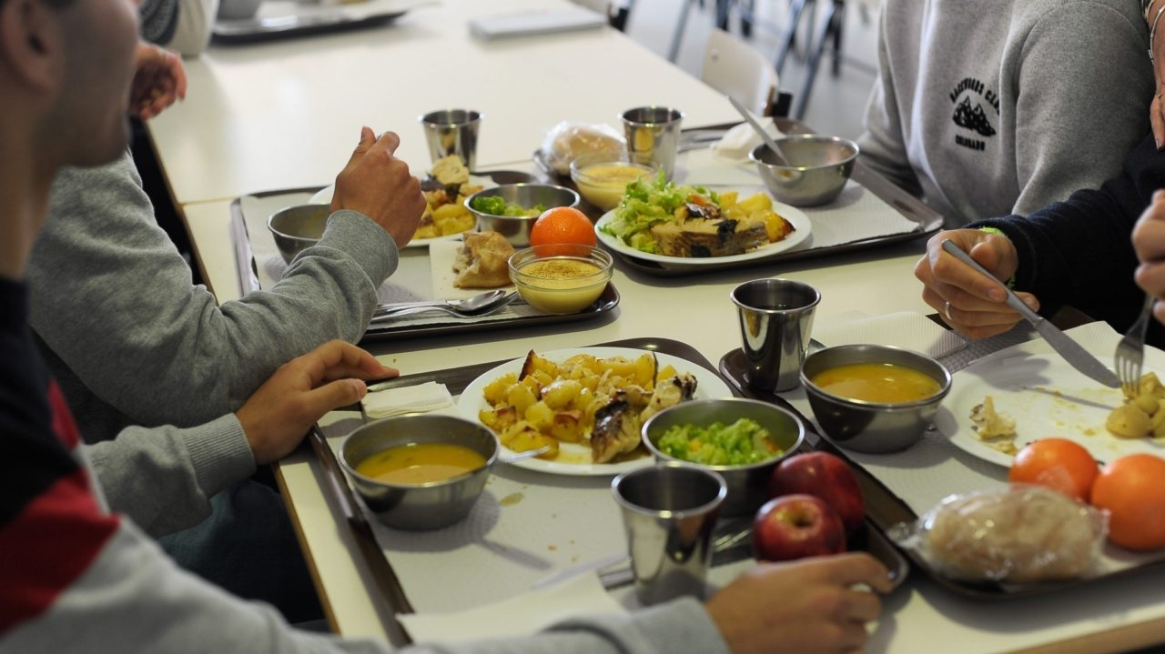 No primeiro confinamento, a autarquia garantia diariamente a distribuição de 121 refeições a alunos dos diversos níveis de ensino