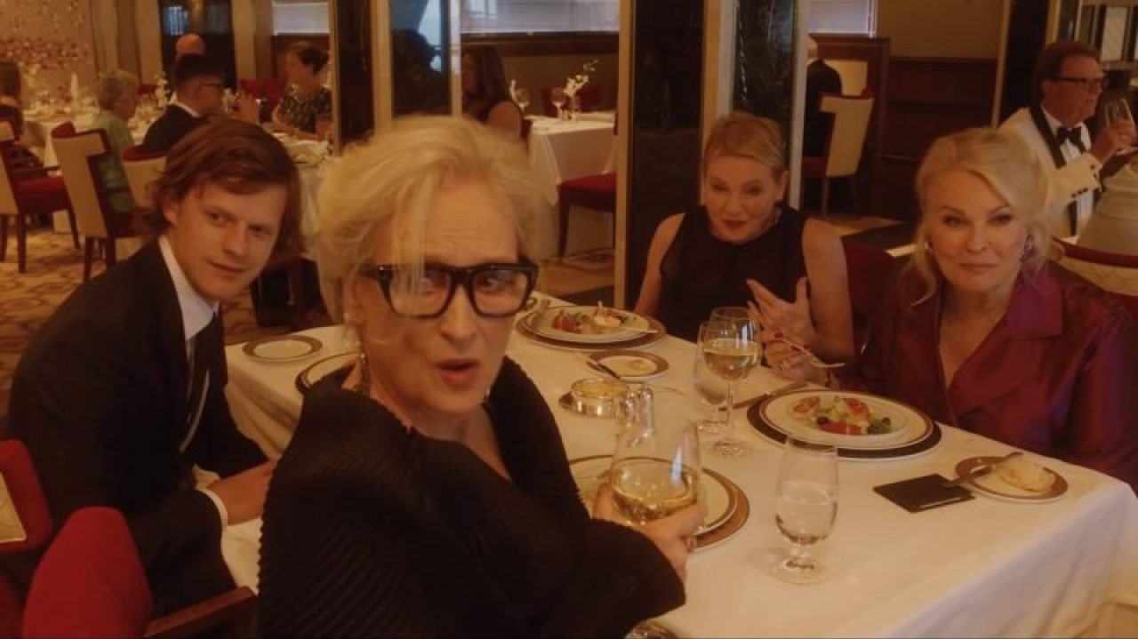 Meryl Streep, Candice Bergen, Dianne Wiest e Lucas Hedges à mesa do jantar &quot;Let Them All Talk&quot;