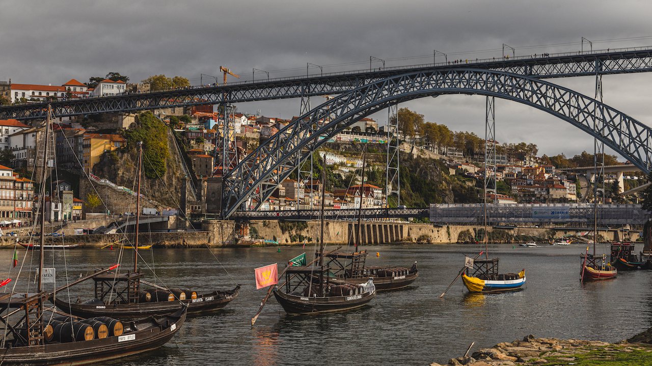 Lançado em 2018, o projeto &quot;Porto, Cidade Sem Droga&quot; tem como objetivo a recolha de resíduos relacionados com os consumos, realizando ações em todo o município, mas com &quot;especial foco&quot; nas zonas da Pasteleira, Lordelo do Ouro e Aleixo
