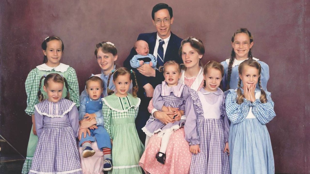 Rachel Jeffs, filha do líder fundamentalista mórmon, conta a sua vida de terror os abusos do pai, a poligamia e a fuga foto