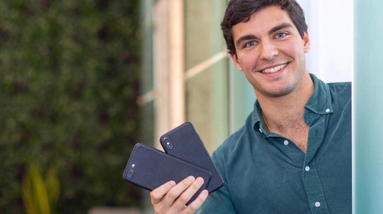 José Costa Rodrigues lançou a Forall Phones em 2015, quando tinha 19 anos. Atualmente é CEO da Relive