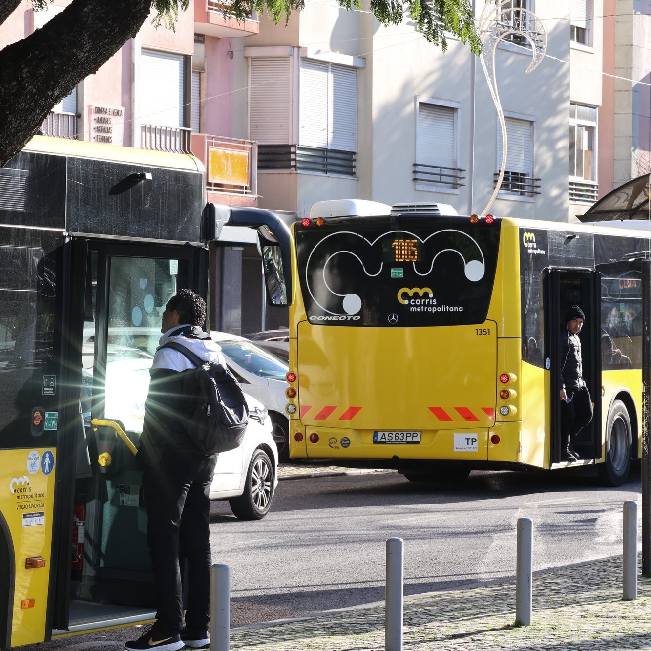 Quase duas semanas depois de a Carris Metropolitana começar, no distrito de Lisboa, os passageiros vêm mais autocarros em alguns locais, mas lamentam os atrasos constantes das carreiras e a falta de horários fora das horas de ponta, Amadora, 12 de janeiro de 2023. ANTÓNIO COTRIM/LUSA