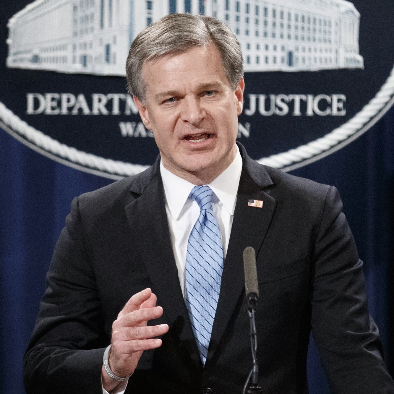 epa07122159 FBI Director Christopher Wray joins US Attorney General Jeff Sessions and delivers remarks on the apprehension and arrest of mail bomb suspect Cesar Sayoc jr. during a press conference at the Department of Justice in Washington, DC, USA, 26 October 2018. Attorney General Sessions was joined FBI Director Chris Wray, New York Police Department Commissioner James P. O&#039;Neill, U.S. Attorney Geoffrey Berman for the Southern District of New York, ATF Deputy Director Thomas E. Brandon, FBI New York Field Office Assistant Director in Charge William F. Sweeney, Jr. and U.S. Postal Inspection Service Deputy Chief Gary Barksdale.  EPA/SHAWN THEW