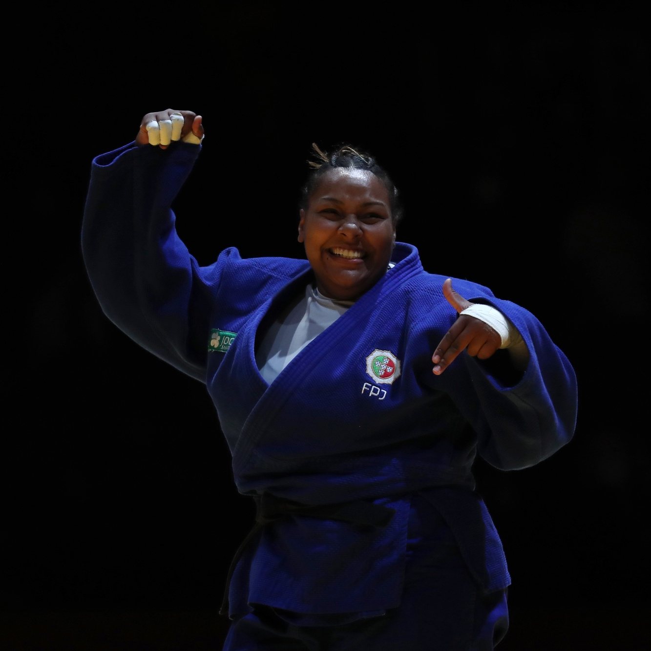 epa09143958 Rochele Nunes of Portugal celebrates beating Yelyzaveta Kalanina of Ukraine during the bronze medal match in the women&#039;s +78 kg category at the European Judo Championships in Lisbon, Portugal, 18 April 2021.  EPA/NUNO VEIGA