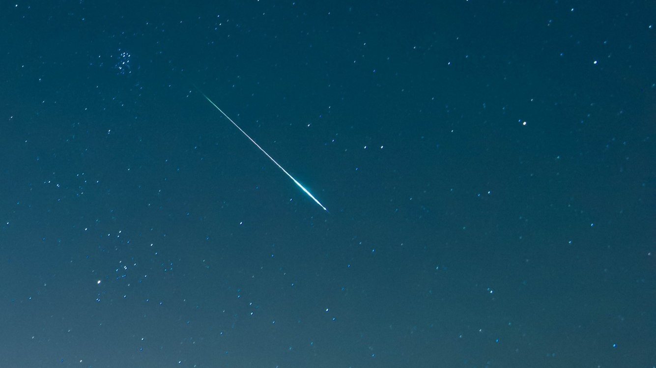 Durante o pico da chuva de Perseidas podem ser avistados 110 meteoros por hora