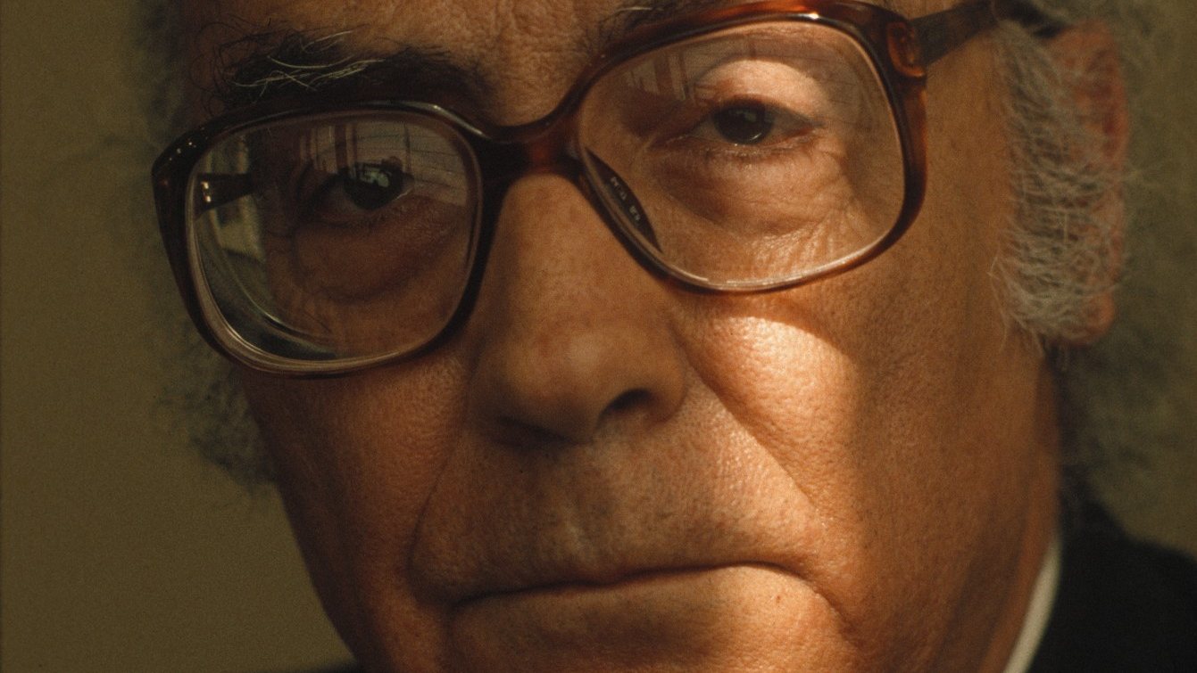 Com caráter bienal, o Prémio Literário José Saramago foi atribuído pela primeira vez em 1999
