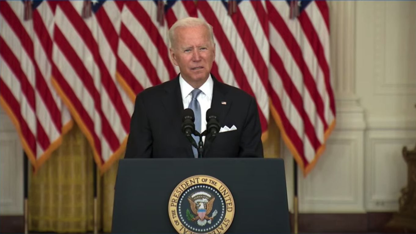 Joe Biden falou ao país a partir da Casa Branca