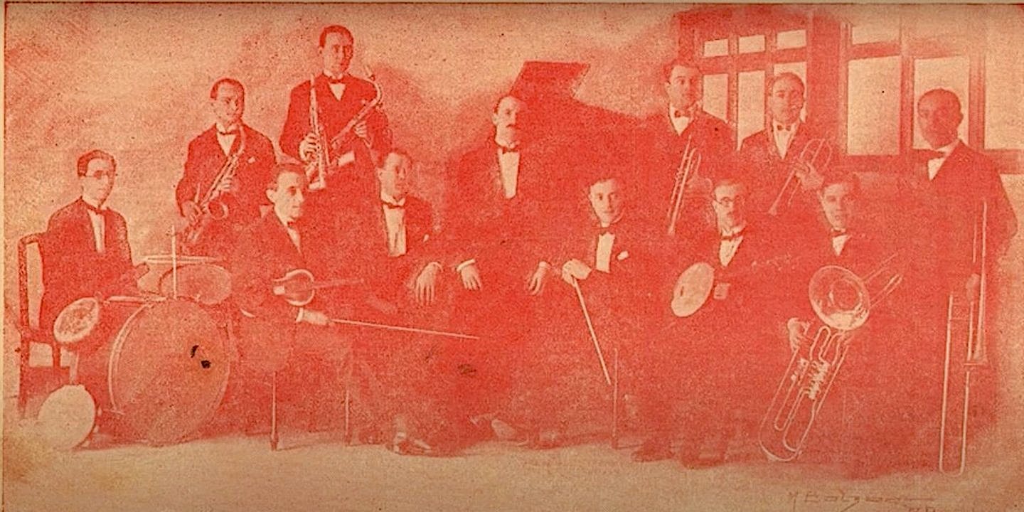 Pensa-se que esta tenha sido a primeira banda de jazz a tocar em Portugal, em 1924