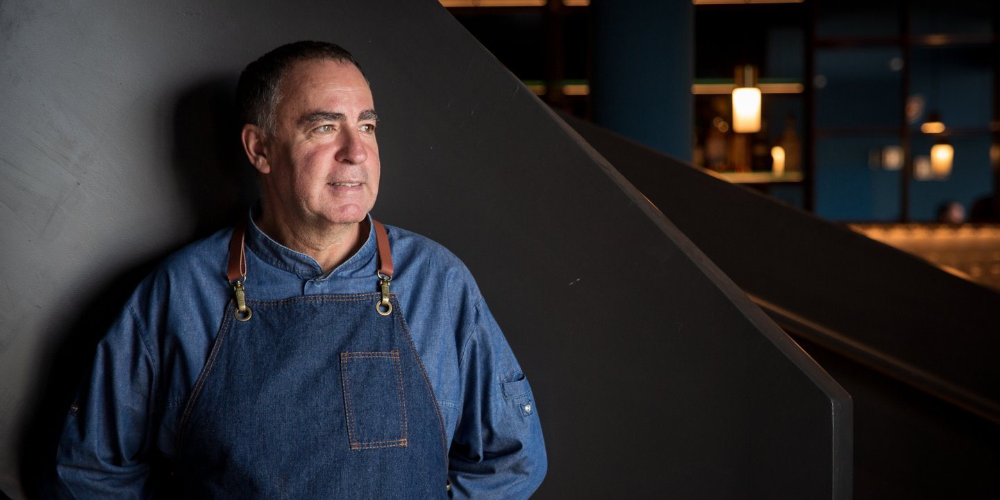 Com 36 anos de carreira, Vitor Sobral inaugura um novo projeto gastronómico, com três conceitos distintos: o Mar, a Terra e o bar Mundo.