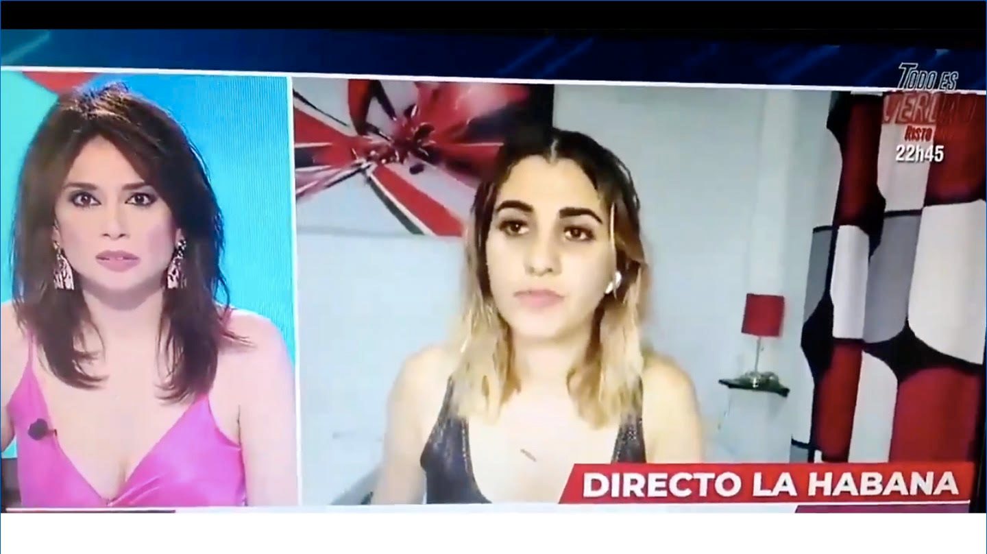 Dina Stars (à direita) estava a dar uma entrevista a uma televisão espanhola quando chegou a polícia cubana