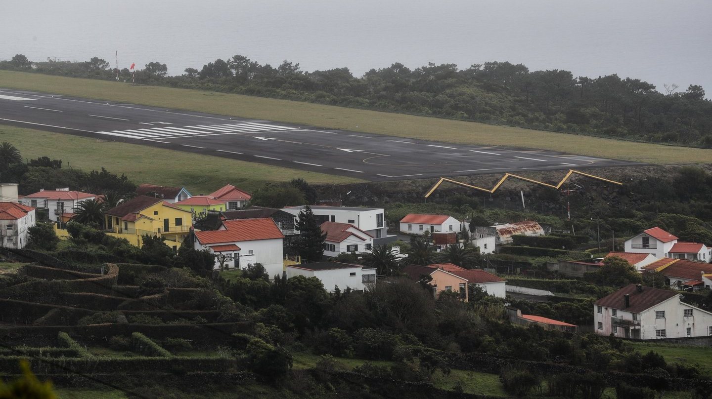 Segundo o SREA, o número de passageiros embarcados nos aeroportos dos Açores &quot;ascendeu aos 183.426&quot;, registando uma subida homóloga de 22,2%
