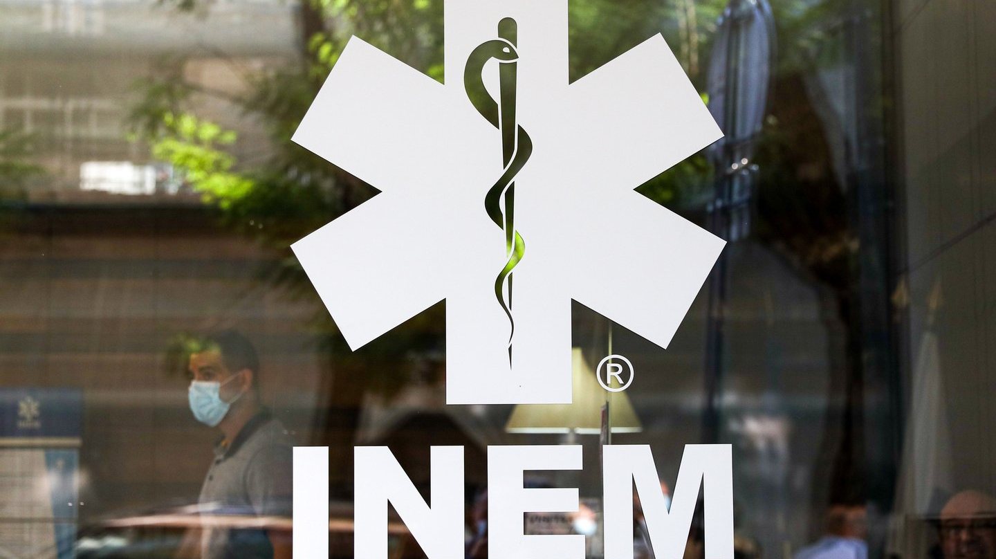 INEM: profissionais de saúde pedem explicações sobre aumento de 73% de  doentes transportados com enfarte – Observador