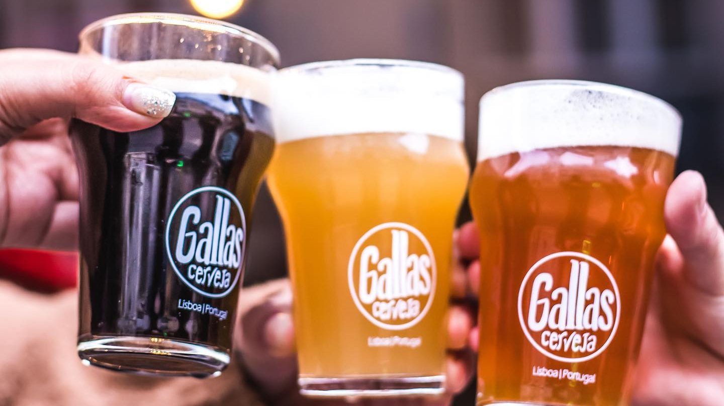 O bar começou a oferecer cervejas em meados de junho e pretende continuar com a iniciativa, pelo menos, até final deste mês ©21 Brewpub Gallas Craft Beer/Facebook