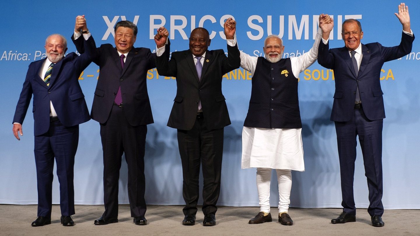 Ramaphosa disse que os líderes BRICS adotaram a declaração &quot;Joanesburgo II&quot; da 15.ª Cimeira dos BRICS