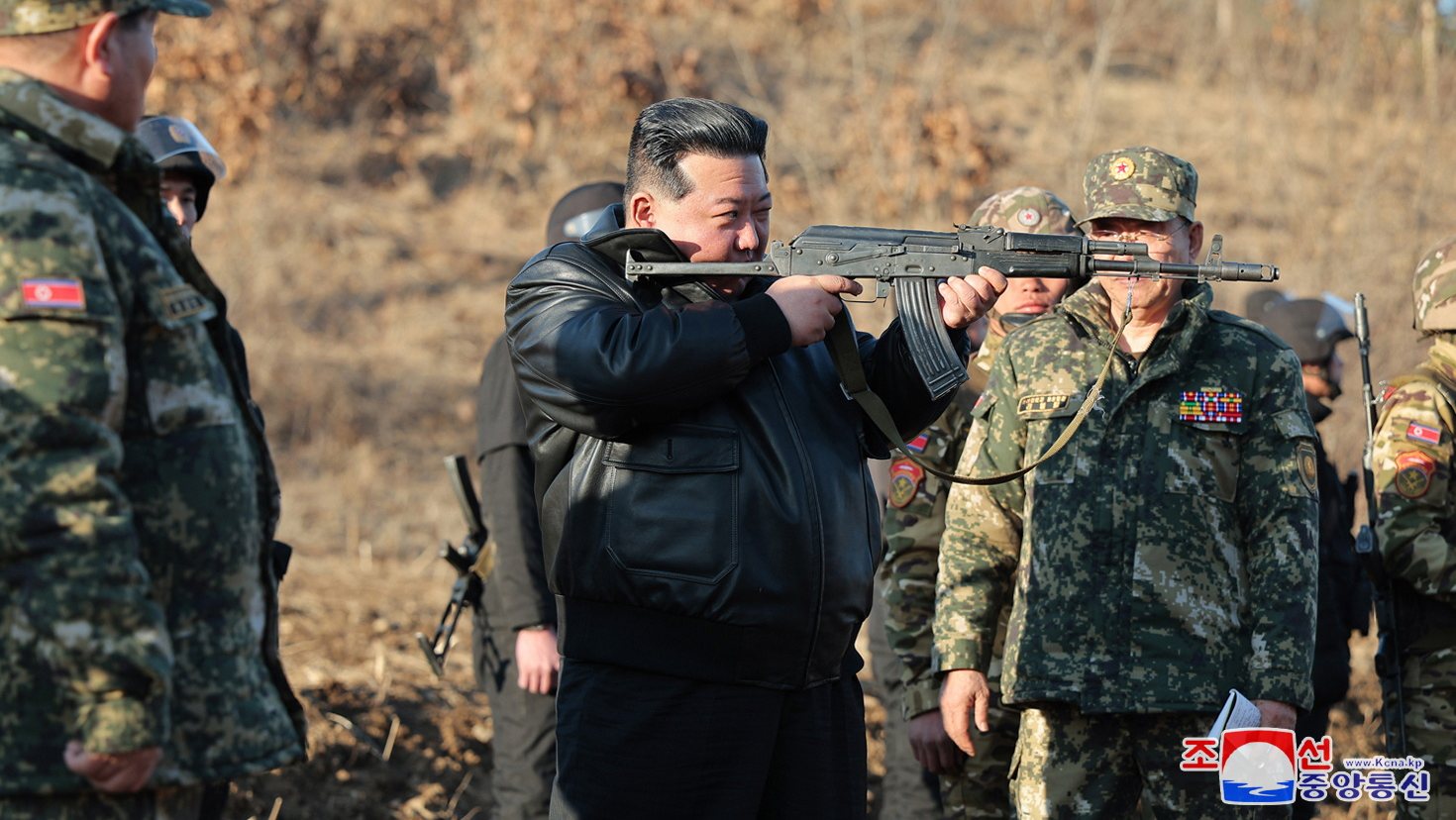 epaselect epa11203156 A photo released by the official North Korean Central News Agency (KCNA) shows North Korean leader Kim Jong Un visiting a major operational training base in the western area of the Korean People&#039;s Army (KPA) at an unknown location in North Korea, 06 March 2024 (issued 07 March 2024). According to KCNA, North Korean leader Kim Jong Un stressed the need to strengthen the combat capability of the KPA and intensifying practical actual-war drills to ensure victory in a war during the visit.  EPA/KCNA   EDITORIAL USE ONLY  EDITORIAL USE ONLY
