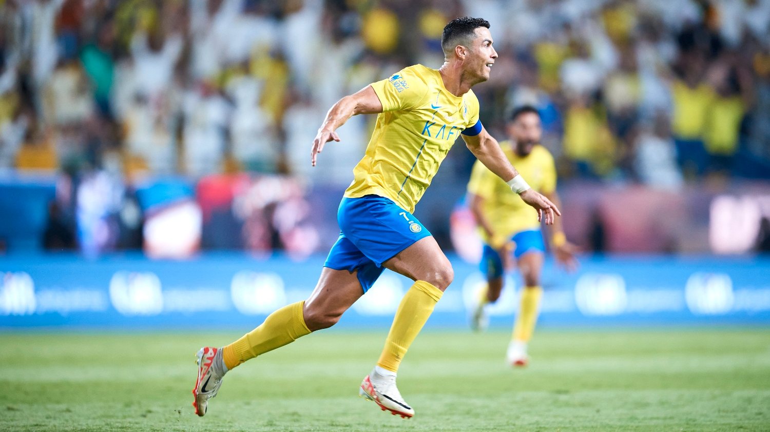 Ronaldo assistiu Talisca para o primeiro golo do encontro antes de bisar na segunda parte com dois grandes golos de pé esquerdo