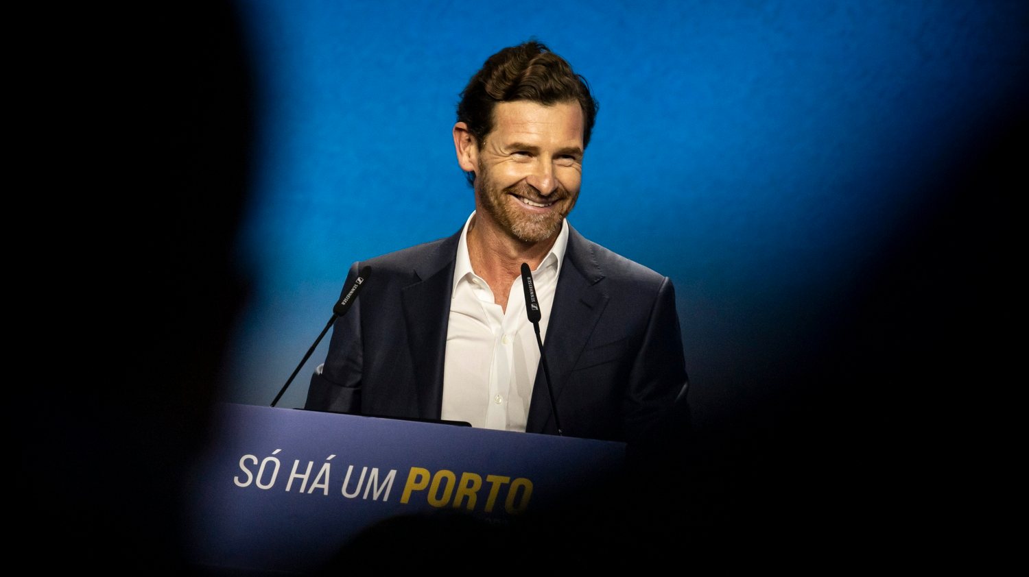 André Villas-Boas regressou esta quinta-feira às apresentações na sua sede de campanha, desta vez dos membros da Comissão Executiva da SAD do FC Porto