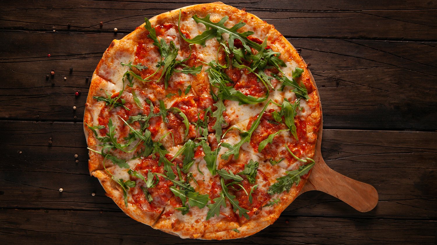 Existem 13 receitas de pizza que podem ser escolhidas em qualquer uma das quatro massas ©DR