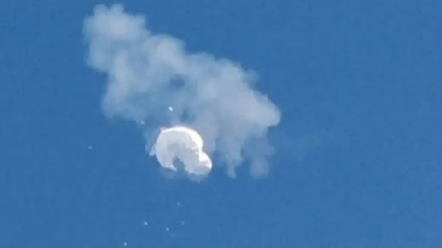 As forças armadas dos Estados Unidos abateram este sábado o balão chinês detetado a sobrevoar o país