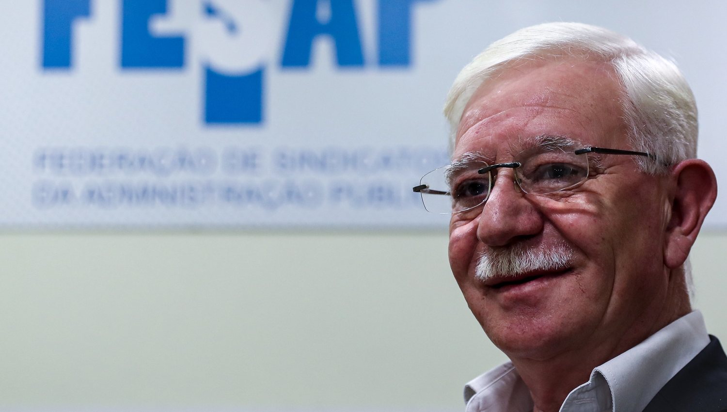 O candidato à lideração da União Geral de Trabalhadores (UGT), José Abraão, durante a a entrevista à Agência Lusa, em Lisboa, 05 de novembro de 2021. (ACOMPANHA TEXTO DO DIA 11 DE NOVEMBRO DE 2021). ANTÓNIO COTRIM/LUSA