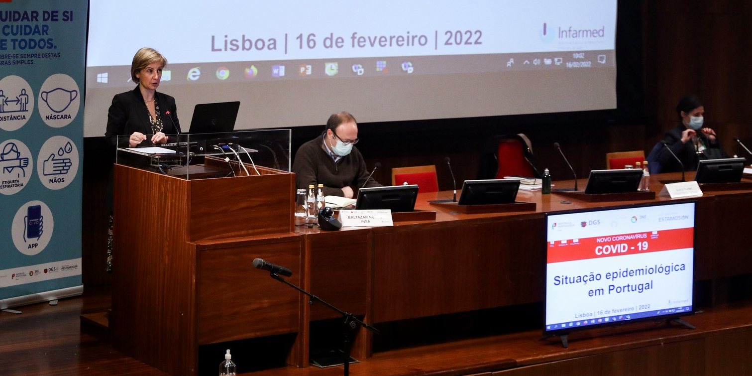 A ministra da Saúde, Marta Temido, intervém na sessão de apresentação sobre a “Situação epidemiológica da Covid-19 em Portugal”, no Infarmed, em Lisboa, 16 de fevereiro de 2021. ANTÓNIO COTRIM/LUSA