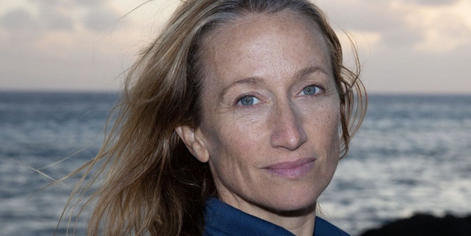 Céline Cousteau é exploradora, cineasta, oradora e designer