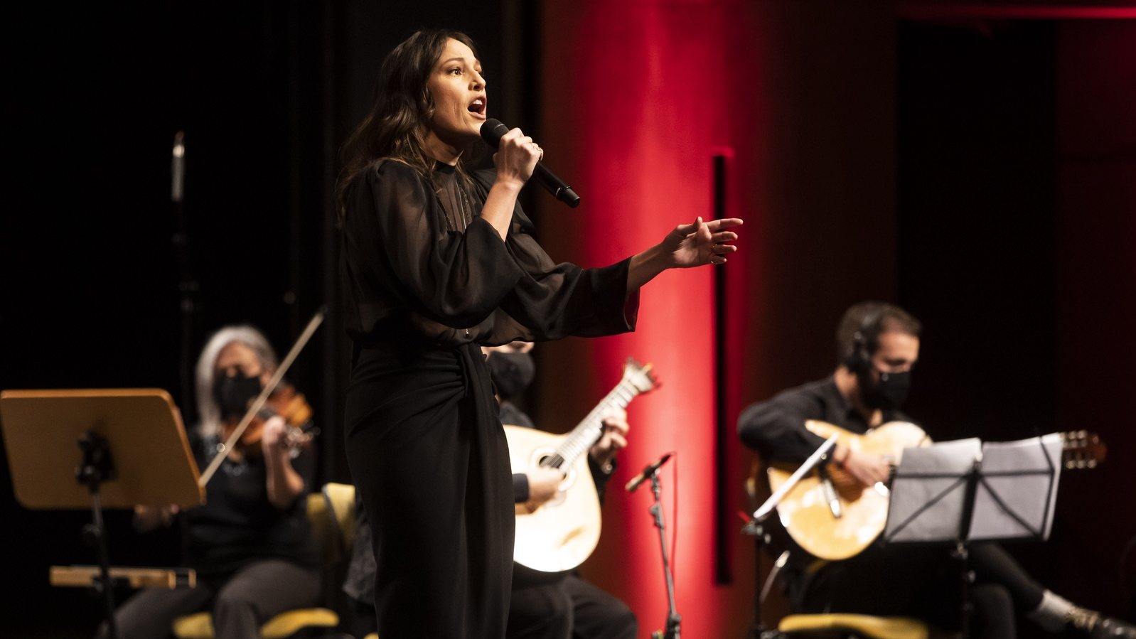 Portuguese Fado singer Carminho performs during a concert in honor of portuguese Fado Legend Amalia Rodrigues, that marks the opening of the Portuguese Presidency of the Council of the European Union in Lisbon, Portugal, 05 January 2021. During the first half of this year, Portugal will have its fourth presidency after 1992, 2000 and 2007. JOSE SENA GOULAO/LUSA