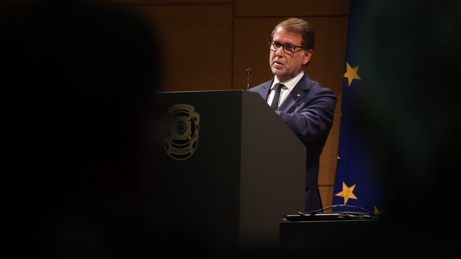 O diretor Nacional da Polícia Judiciária, Luís Neves, discursa durante a cerimónia de posse de novos diretores na sede da instituição em Lisboa, 17 de agosto de 2022.TIAGO PETINGA/LUSA
