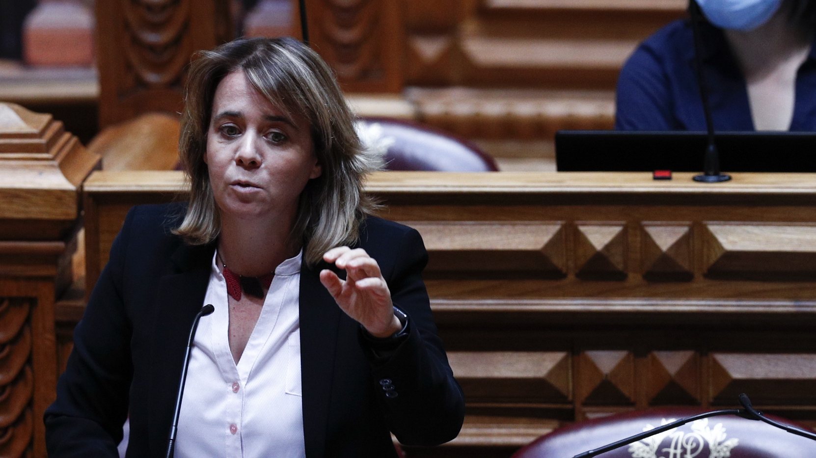A coordenadora nacional do Bloco de Esquerda (BE), Catarina Martins, intervém durante o debate sobre política geral, que decorreu na Assembleia da República, em Lisboa, 07 de junho de 2021. ANTÓNIO COTRIM/LUSA