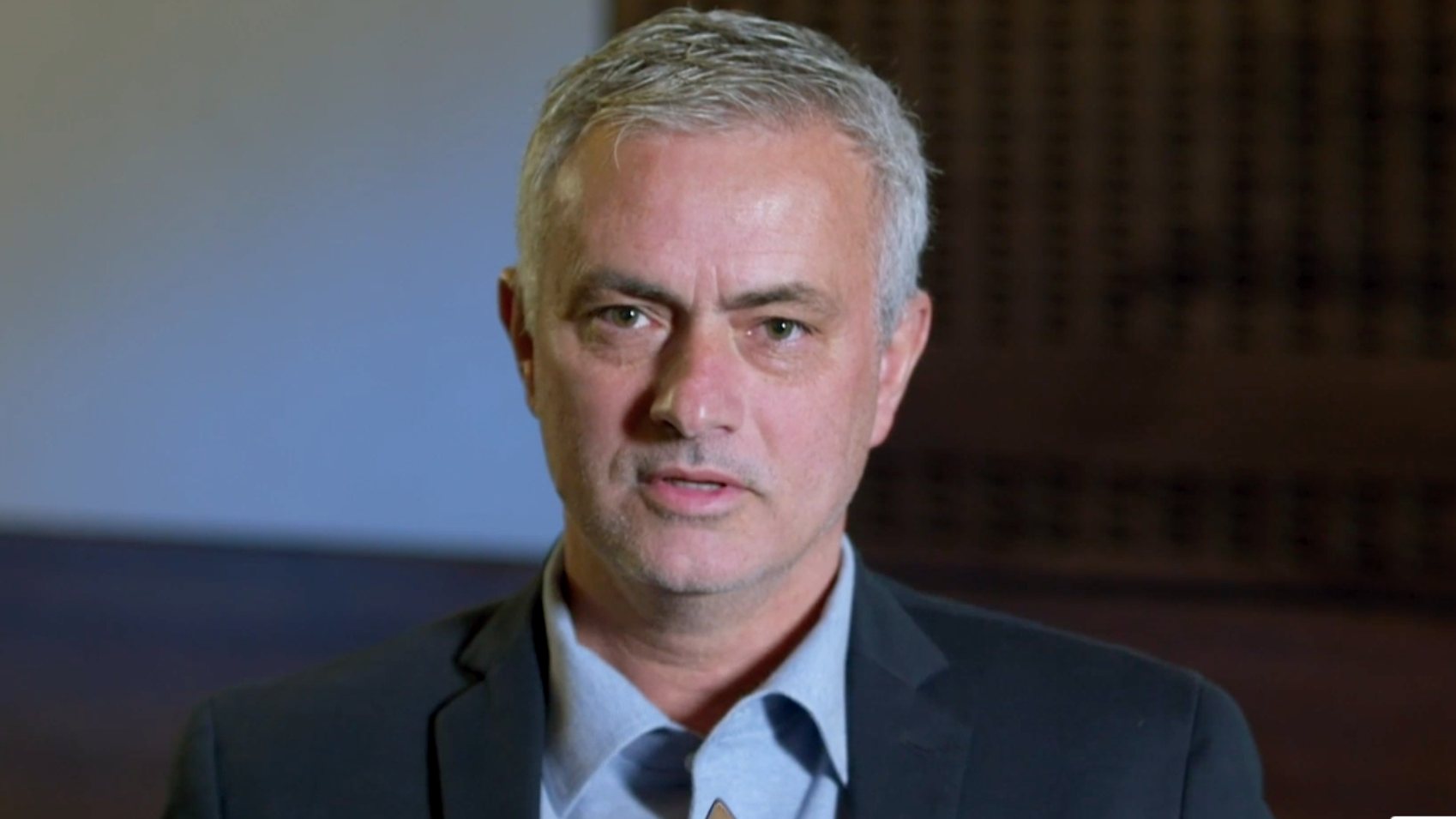 José Mourinho recebeu prémio Web Summit Innovation in Sport e falou com jornalista Andre Hill, editor do Financial Times, no segundo dia da Web Summit