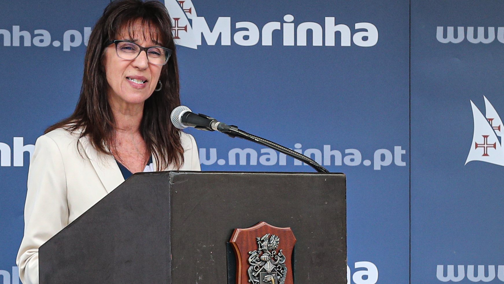 A ministra da Defesa Nacional, Helena Carreiras, discursa no encerramento das celebrações do dia da Marinha em Faro. 22 de maio de 2022. LUÍS FORRA/LUSA