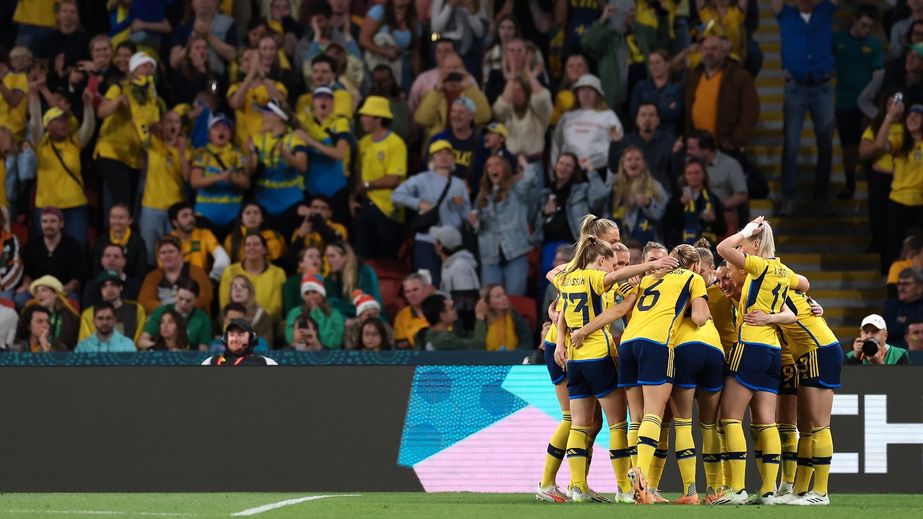 Fridolina Rölfo e Kosovare Asllani marcaram os golos de uma Suécia que foi sempre melhor do que a Austrália na decisão pelo terceiro e quarto lugares