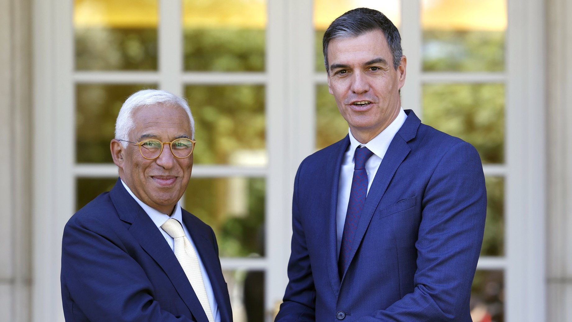epa11456526 Spanish Prime Minister Pedro Sanchez (R) meets with Portugal&#039;s former Prime Minister and elected President of the European Council Antonio Costa at Moncloa&#039;s Presidential Palace, in Madrid, Spain, 04 July 2024.  EPA/JAVIER LIZON