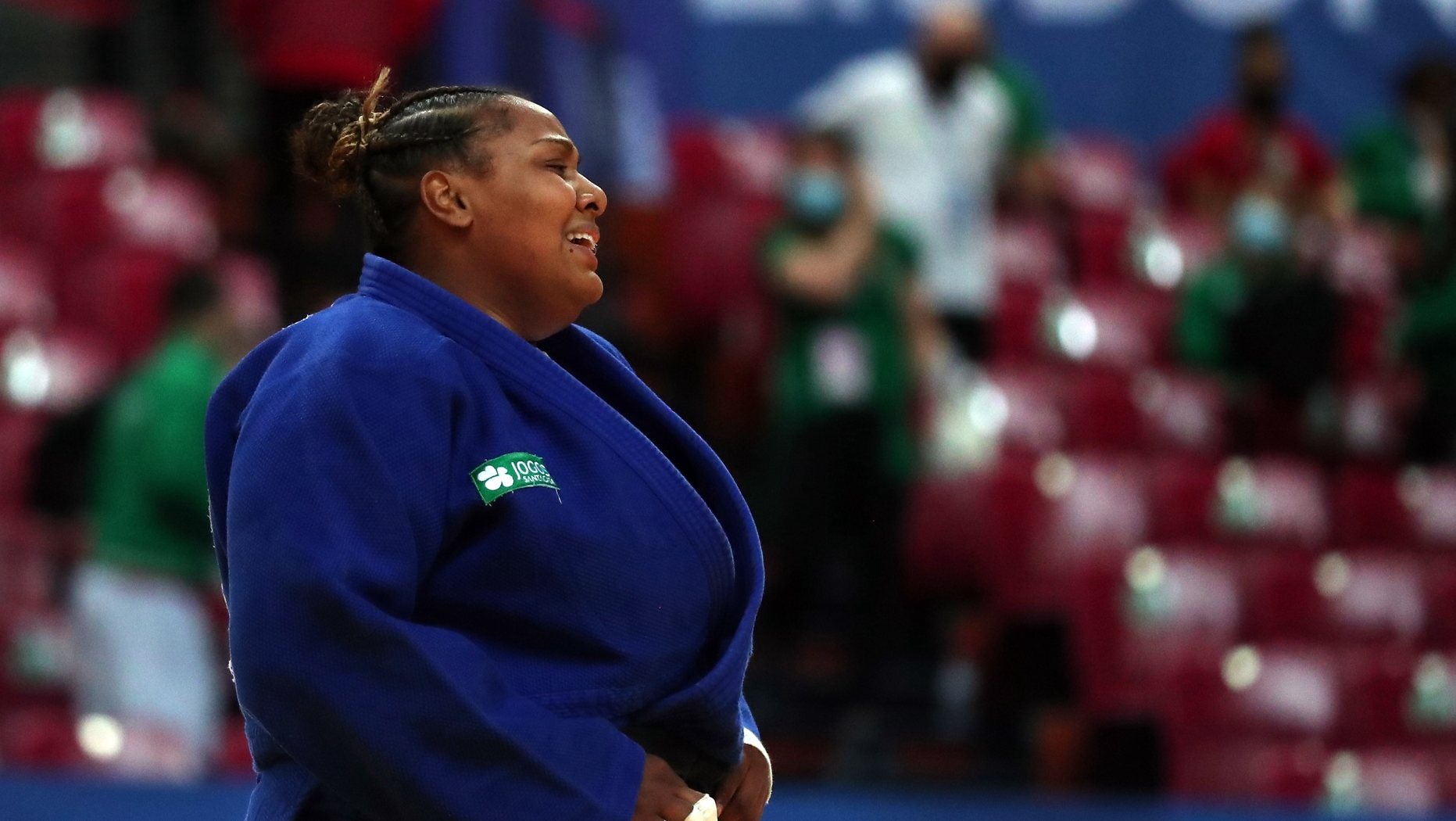 epa09143391 Rochele Nunes of Portugal reacts after missing the gold medal match oportunity losing to Lea Fontain of France on the semi-finals in the women&#039;s +78kg category at the European Judo Championships in Lisbon, Portugal, 18 April 2021.  EPA/NUNO VEIGA