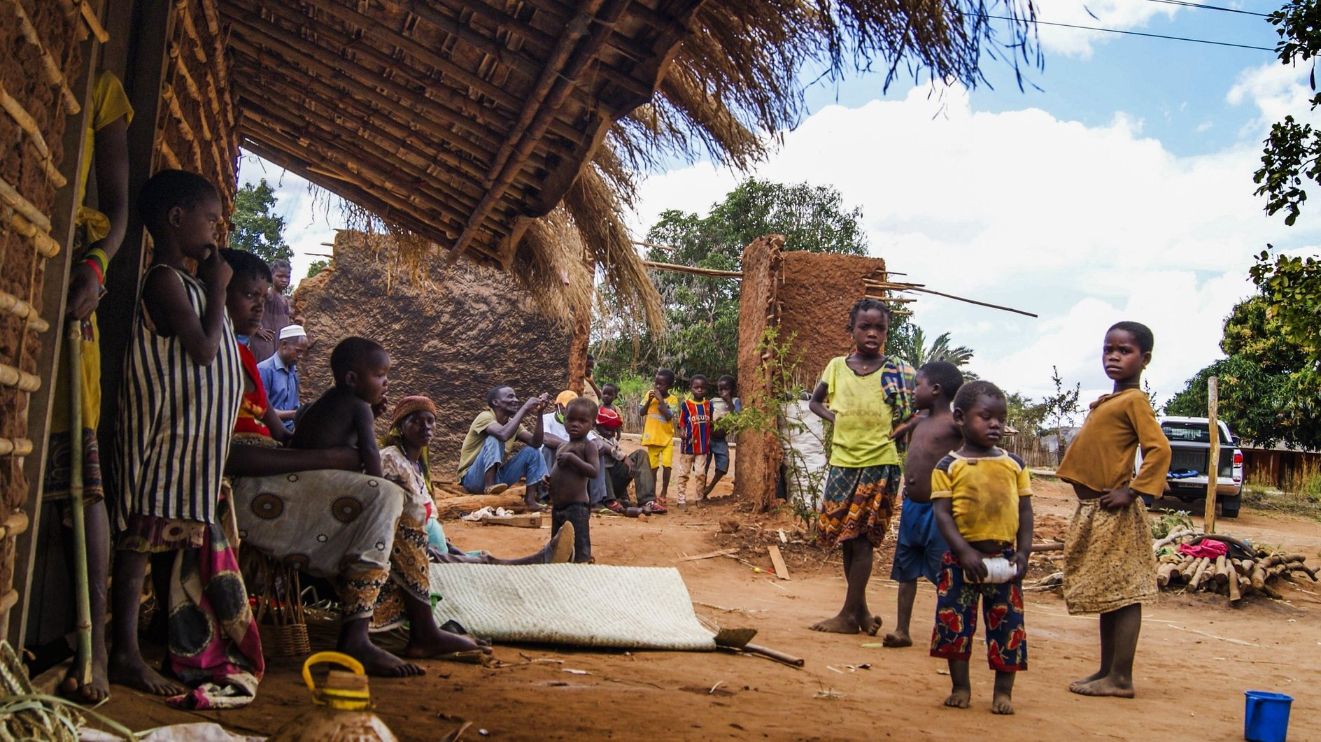 Comunidades que regressaram à aldeia 19 de outubro, atacada por grupos armados em Quissanga, Cabo Delgado, Moçambique