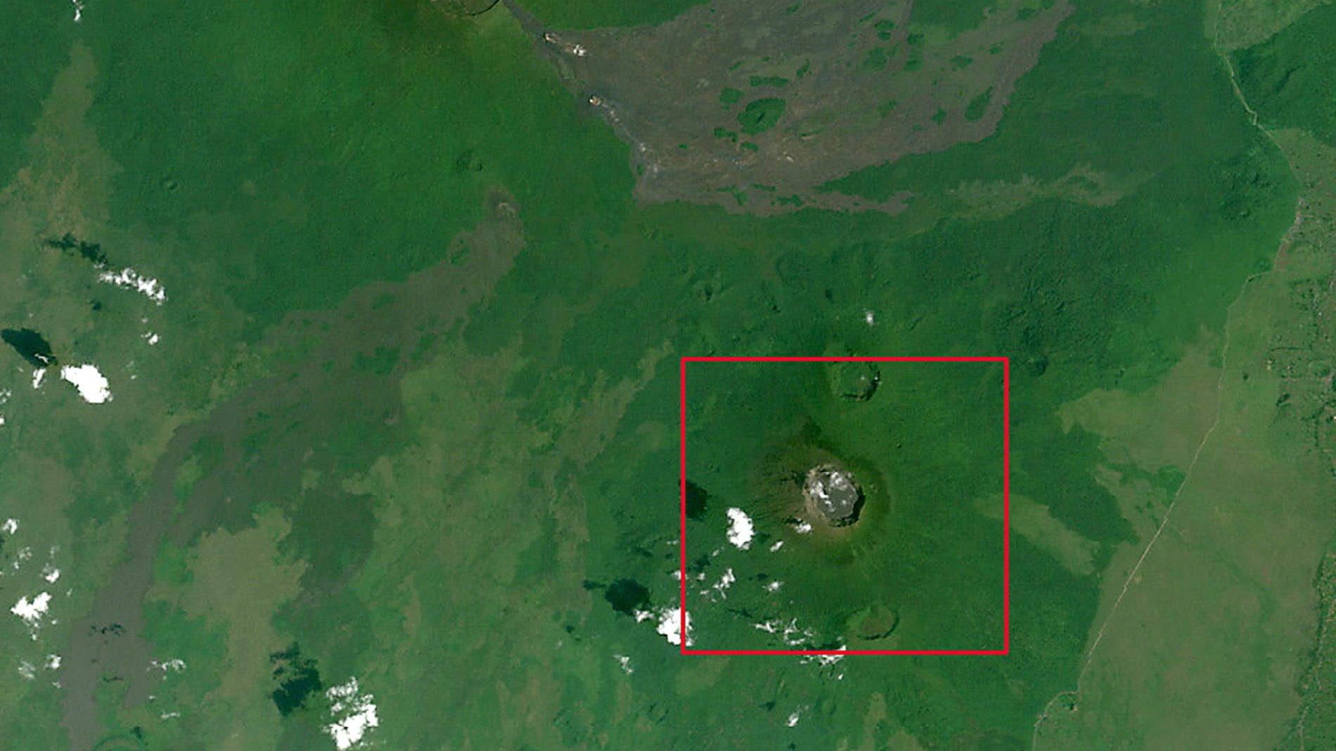 A anterior erupção de Nyamuragira foi em 2011 e o vulcão tem vindo a ter atividade interna desde 2014