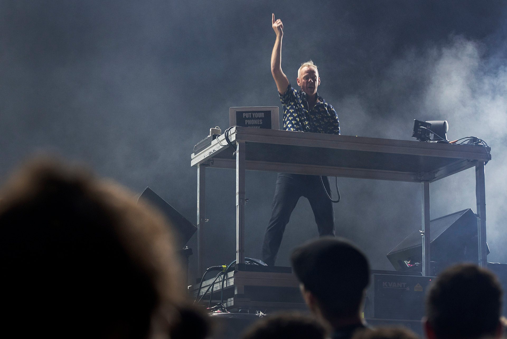 Regresso Aos 90s Fatboy Slim Fez Uma Rave Nos Aliados Observador Regresso Aos 90s Fatboy Slim Fez Uma Rave Nos Aliados Observador