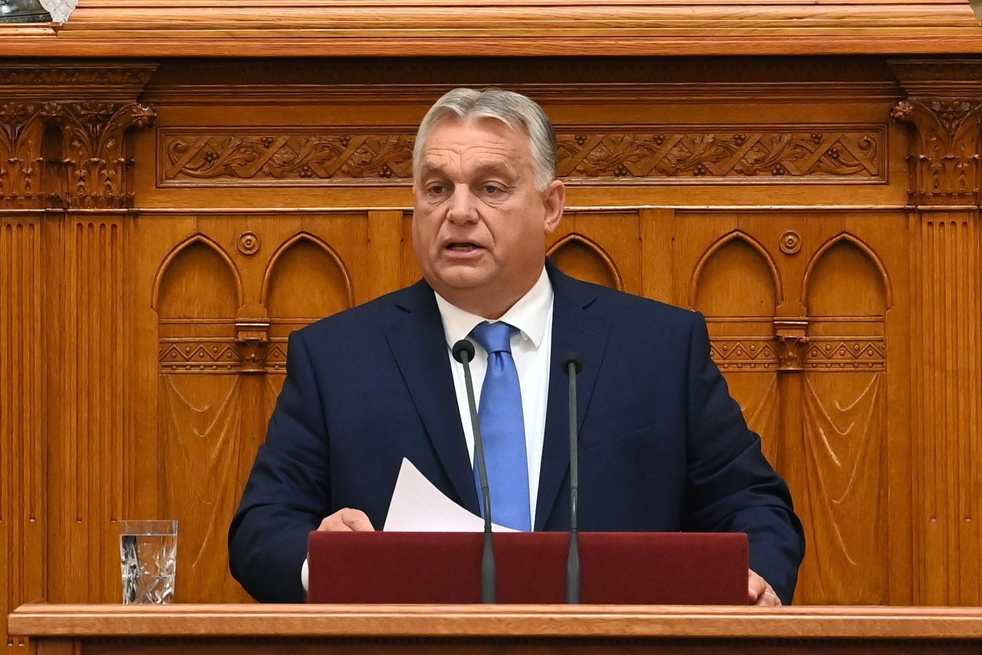 epa10882416 Hungarian Prime Minister Viktor Orban delivers his address on the first day of the parliament&#039;s autumn session in Budapest, Hungary, 25 September 2023.  EPA/Zoltan Mathe HUNGARY OUT