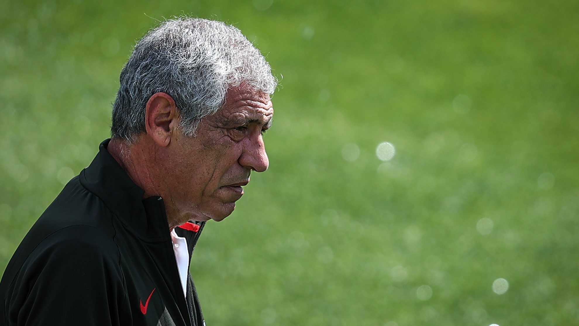 Portugal soccer team head coach Fernando Santos leads a training session at Cidade do Futebol in Oeiras, outskirts of Lisbon, Portugal, 08 June 2022. Portugal will play against the Czech Republic on 09th June and Switzerland on 12th June for the upcoming UEFA Nations League. RODRIGO ANTUNES/LUSA