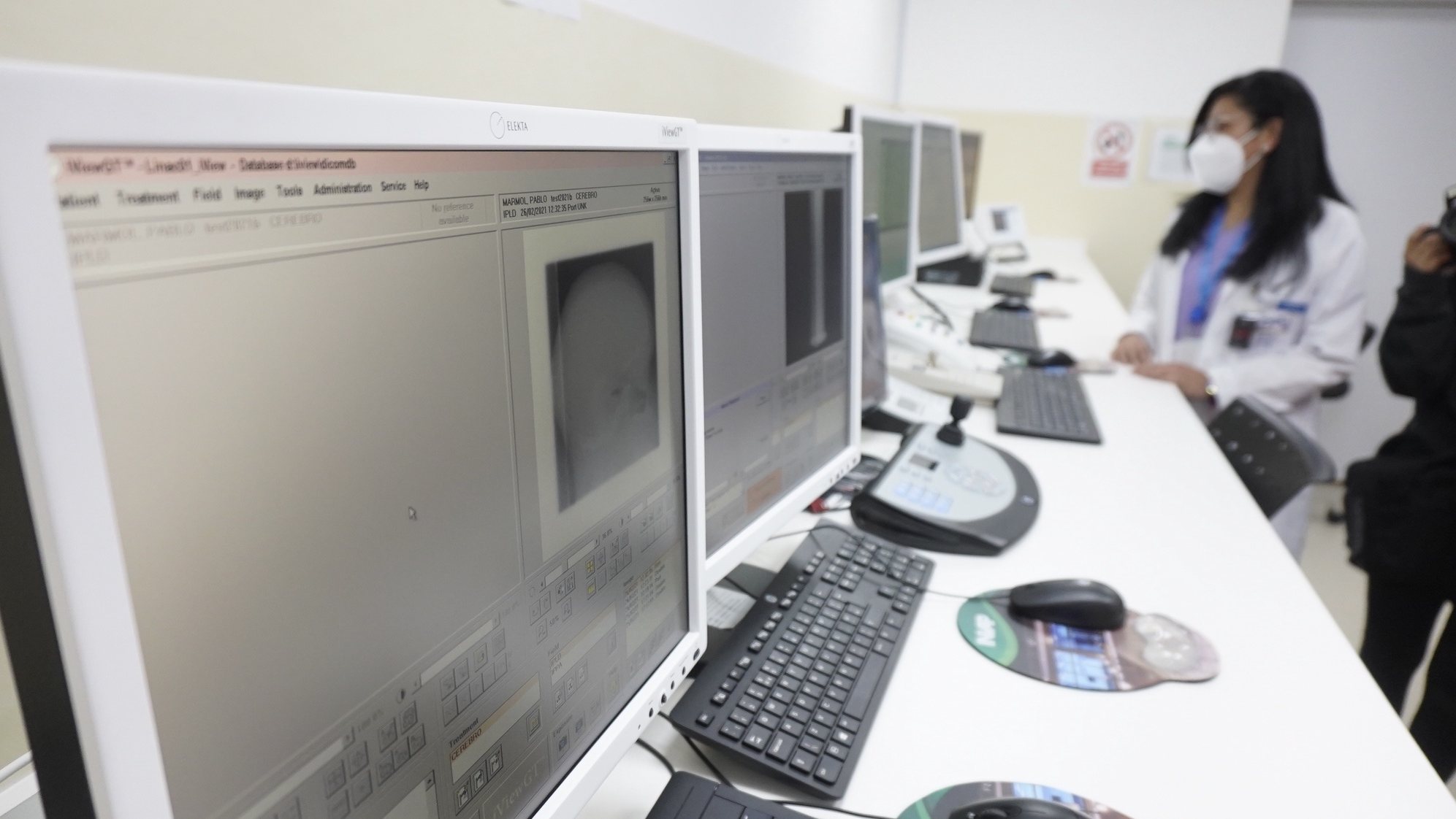 epa09806644 View of computers in the first nuclear medicine center in Bolivian territory, in El Alto, Bolivia, 06 March 2022. The President of Bolivia, Luis Arce, inaugurated the first nuclear medicine and radiotherapy center so that Bolivians can treat diseases such as cancer in the country and do not have to go to neighboring countries for treatment.  EPA/Stringer