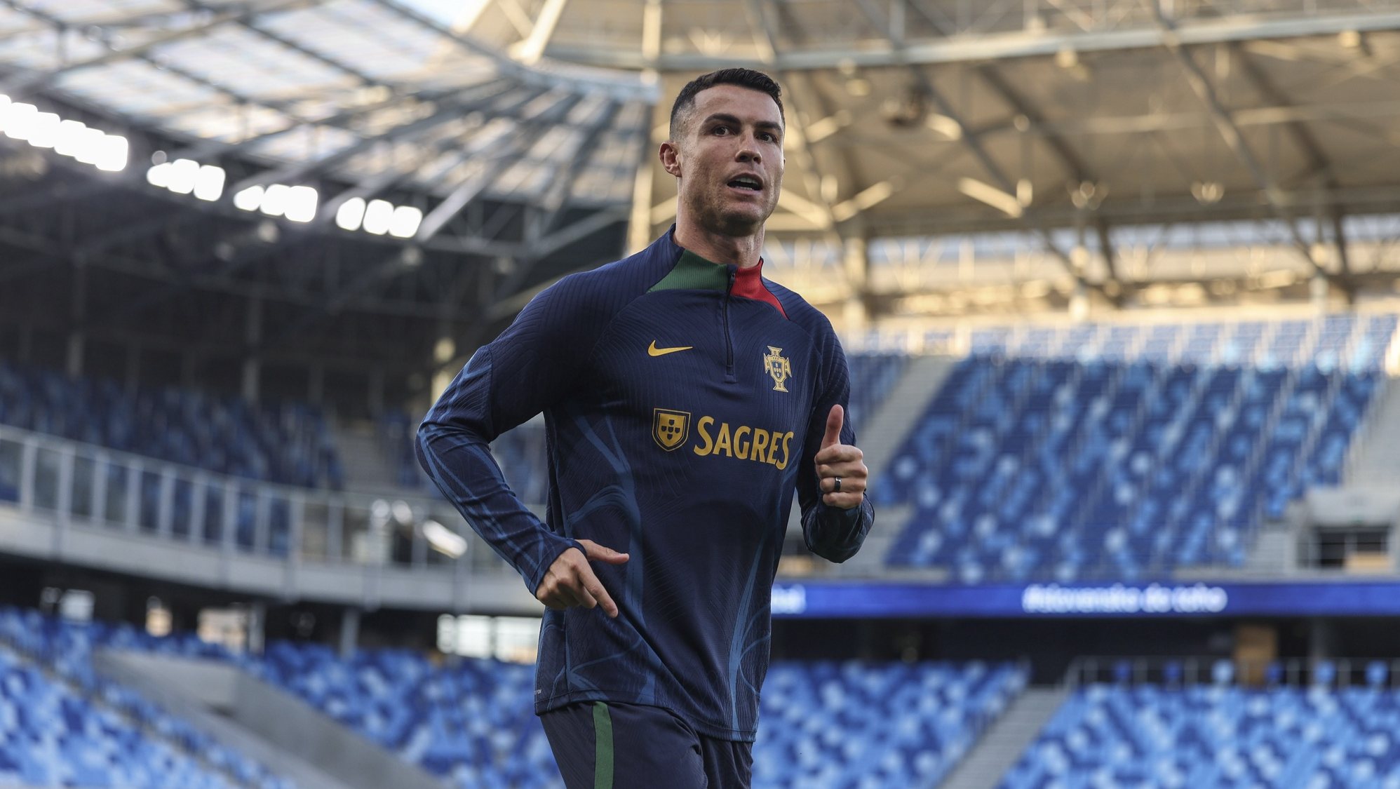 epa10846669 Portugal national team soccer player Cristiano Ronaldo during a training session prior to their match against Slovakia on 08 September for the qualifying stage for the UEFA Euro 2024, in Tehelne Pole Stadium in Bratislava, Slovakia 07 September 2023.  EPA/MIGUEL A. LOPES