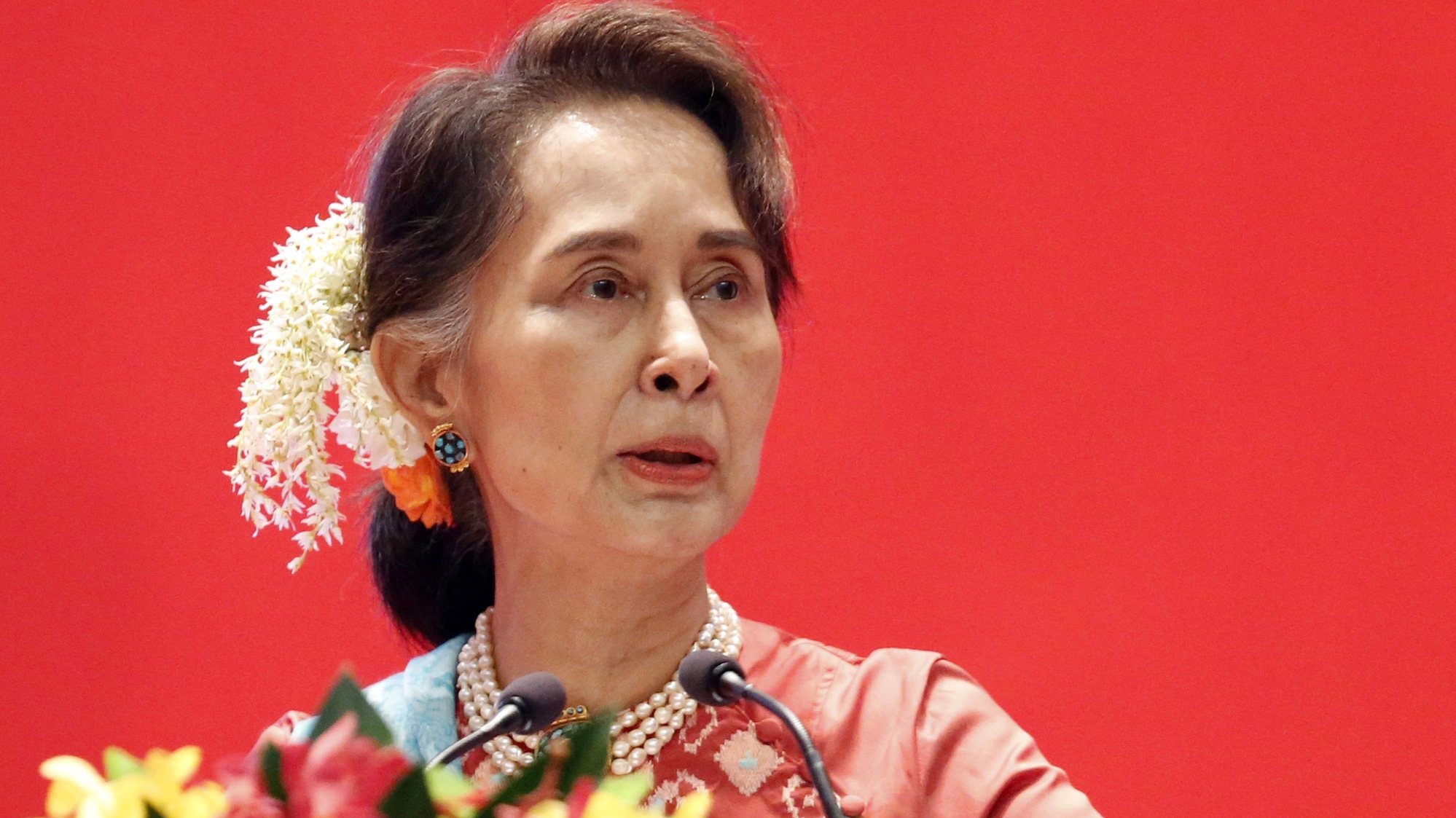 epa09911408 (FILE) - Myanmar State Counselor Aung San Suu Kyi speaks during the opening ceremony of Invest Myanmar Summit 2019 at the Myanmar International Convention Centre (MICC) in Naypyitaw, Myanmar, 28 January 2019 (reissued 27 April 2022). On 27 April 2022, Suu Kyi was found guilty of corruption and sentenced to five years in prison under section 55 of the Anti-corruption Law.  EPA/HEIN HTET