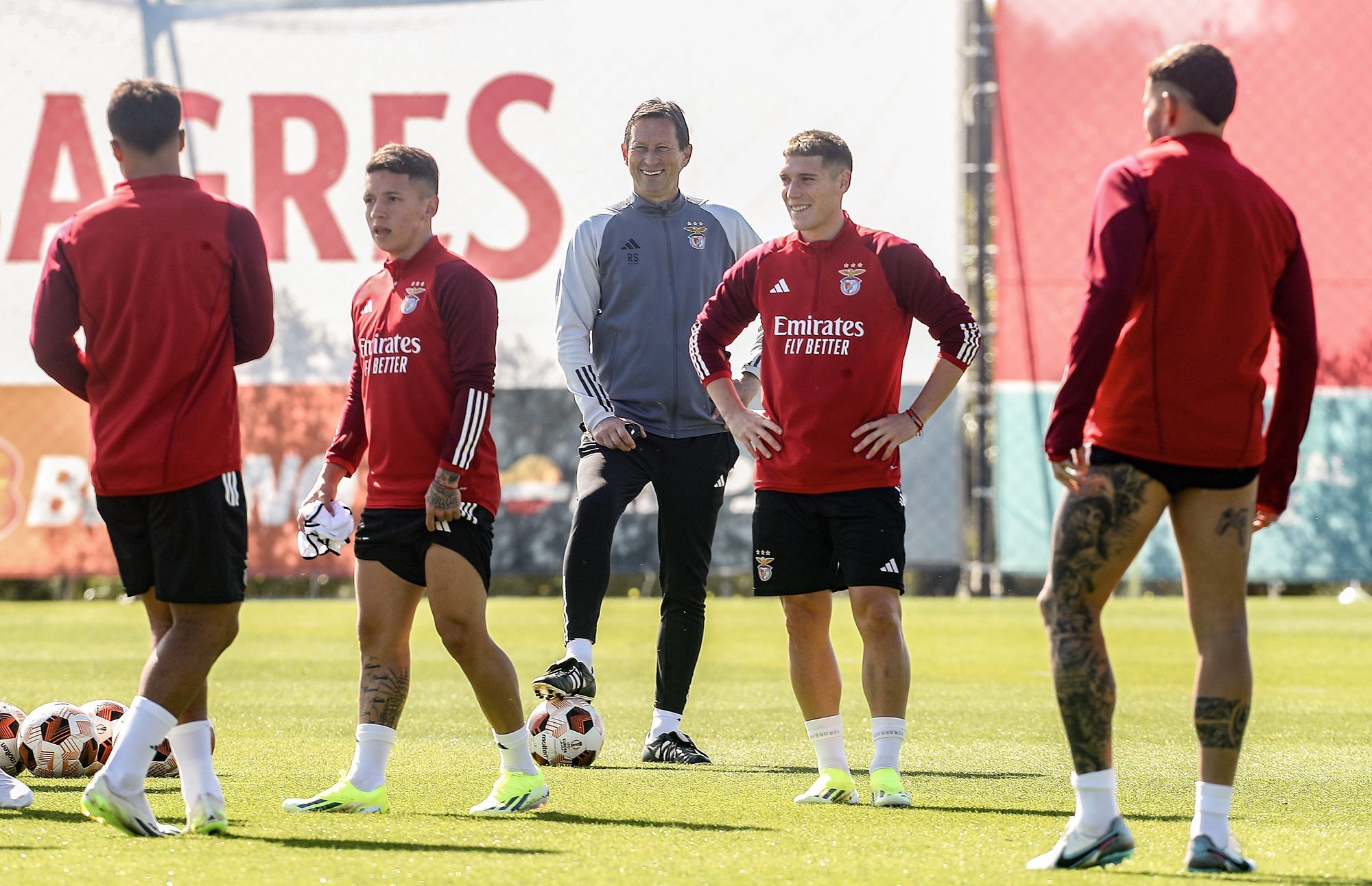 Benfica head coach Roger Schmidt during a training session at Benfica Campus in Seixal, Portugal, 13 March 2024. Benfica will face Glasgow Rangers  in their UEFA Europa League Round of 16, 2st leg soccer match on 14 March.  RUI MINDERICO/LUSA