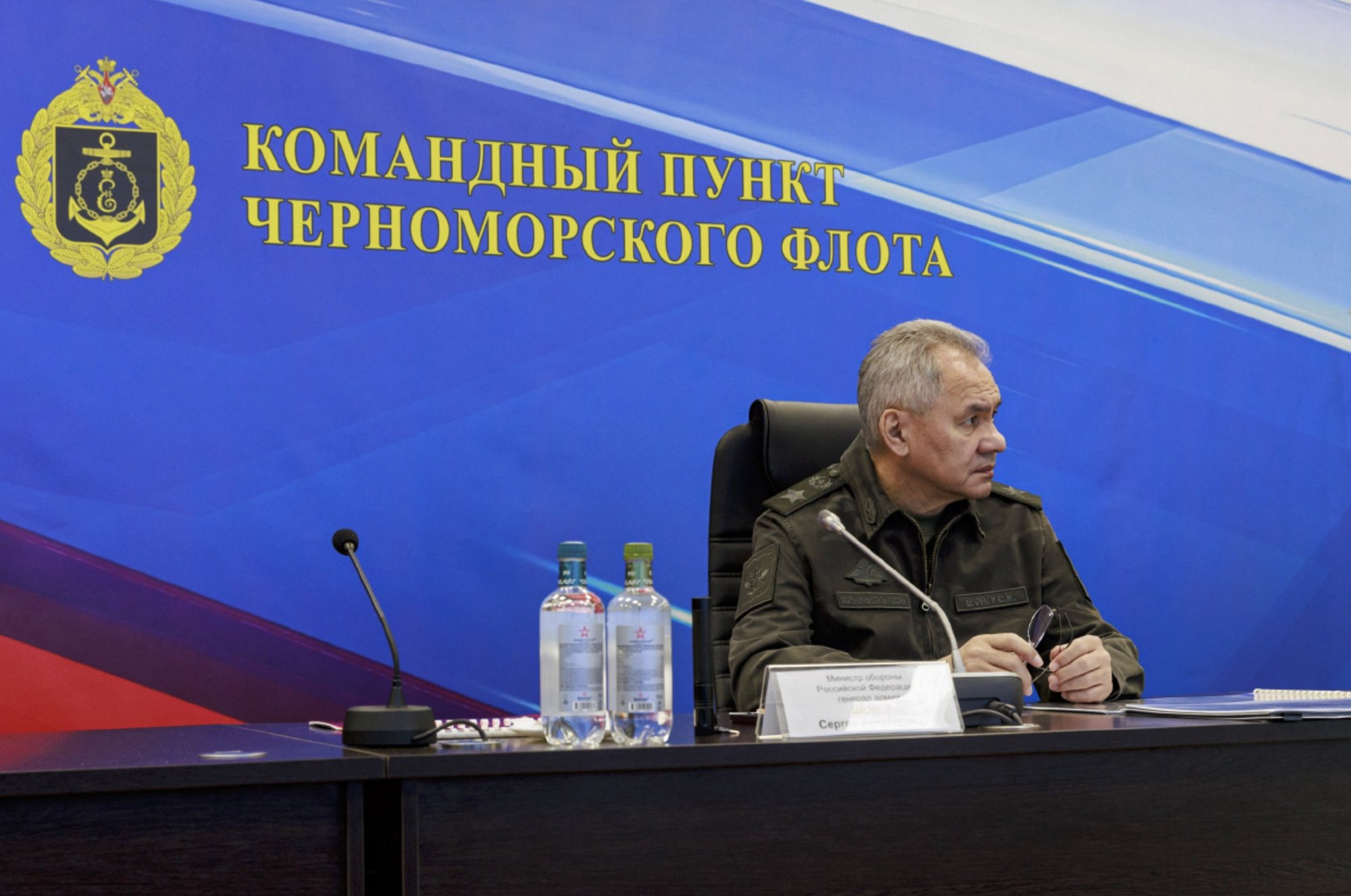 epa11226582 A handout photo made available by the Russian Defence ministry press-service shows Russian Defense Minister Sergei Shoigu attends a meeting with staff officers during his visit to the Black Sea Fleet&#039;s headquarters in Sevastopol, Crimea, 17 March 2024. During the meeting, Sergei Shoigu set the task of conducting constant training with personnel both during the day and at night to repel enemy attacks, as well as to increase the survivability of ships and vessels, and the security of infrastructure in the fleet&#039;s area of responsibility.  EPA/VADIM SAVITSKY / RUSSIAN DEFENCE MINISTRY / HANDOUT   HANDOUT EDITORIAL USE ONLY/NO SALES HANDOUT EDITORIAL USE ONLY/NO SALES