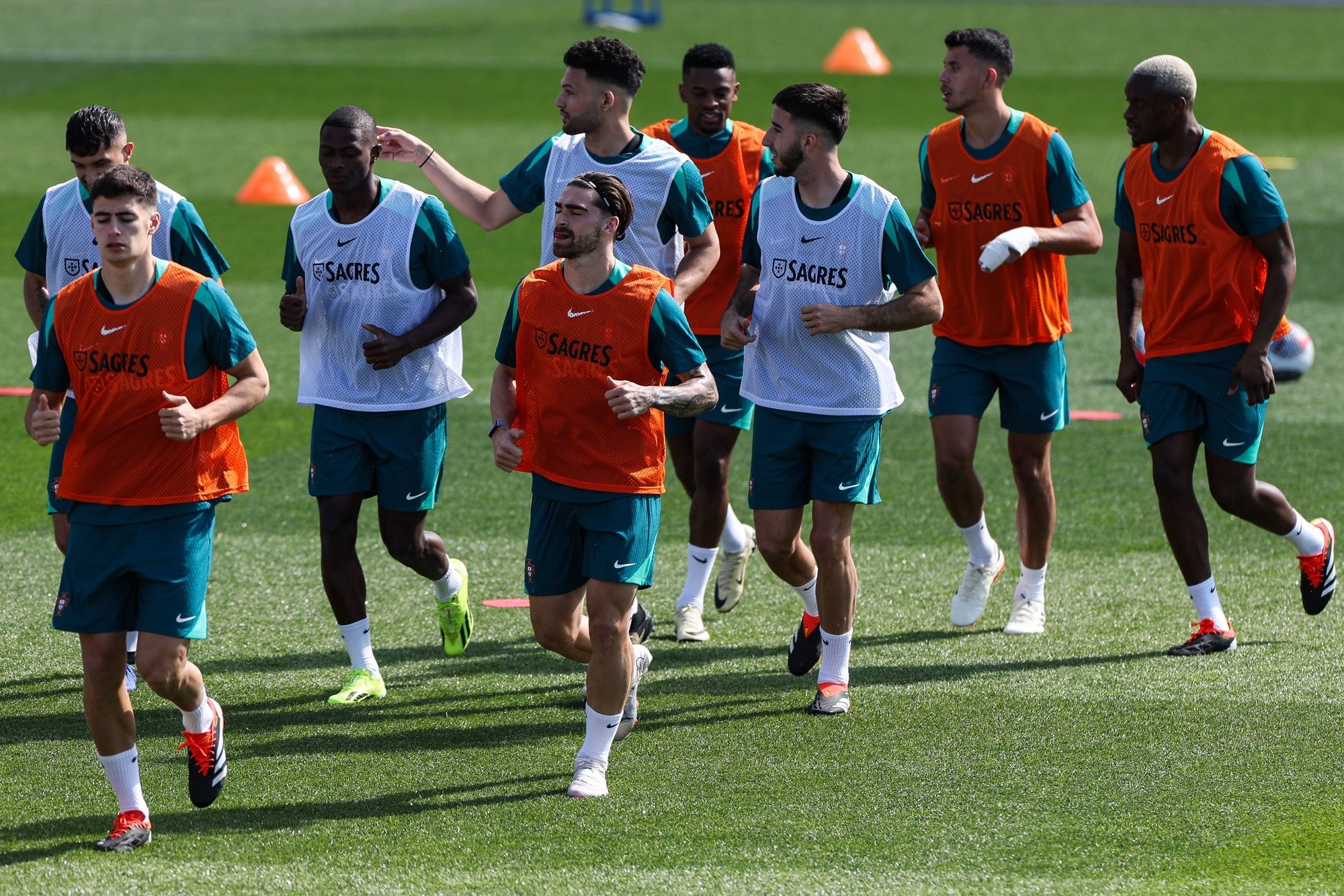 Portugal national team players during a training session at Cidade do Futebol in Oeiras, Portugal, 20th March 2024. Portugal will play friendly matches against Sweden and Slovenia in preparation for the upcoming Euro 2024. TIAGO PETINGA/LUSA