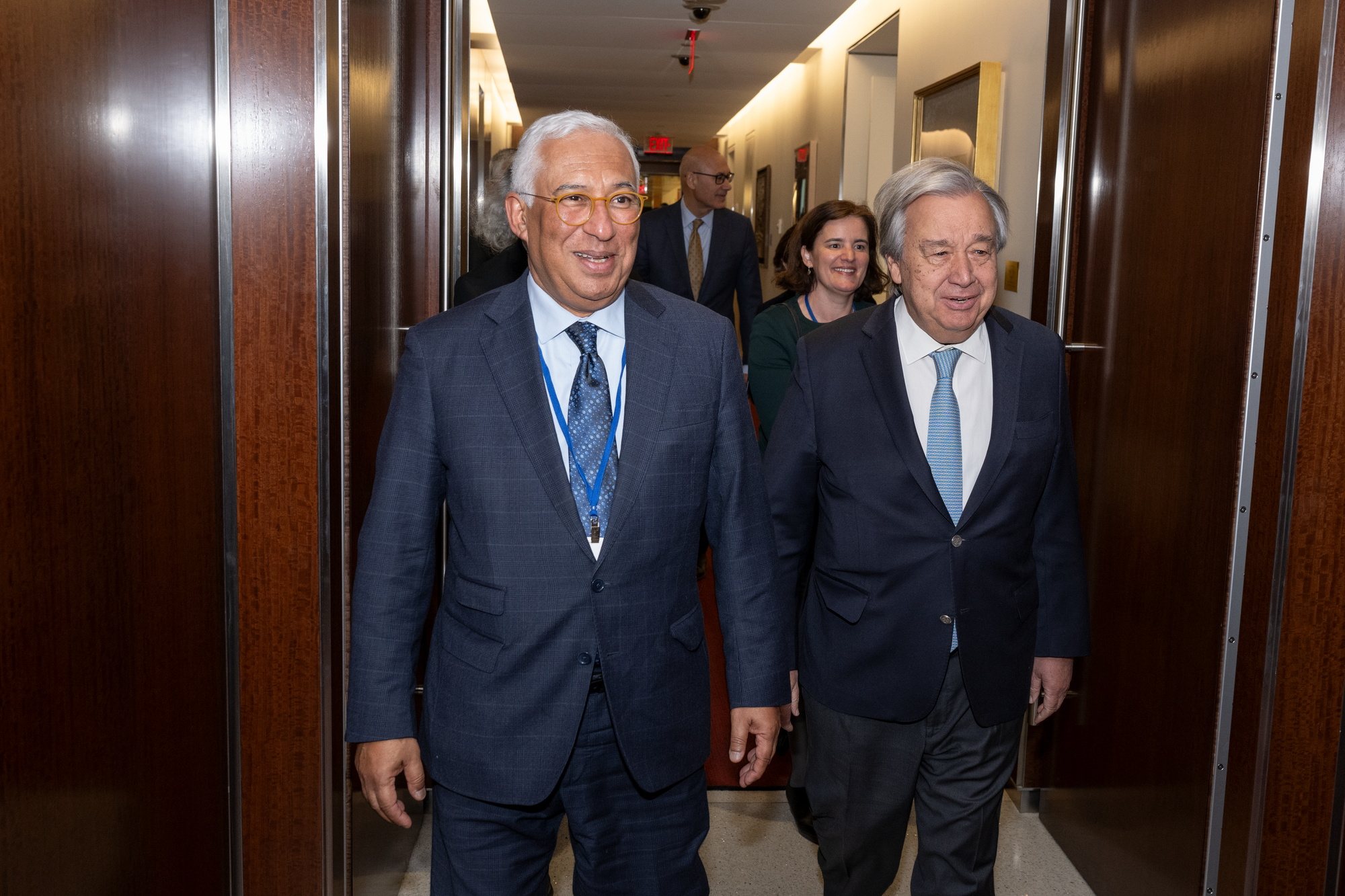 epa11230139 A handout photo made available by United Nations shows United Nations Secretary-General Antonio Guterres (R) meets with the Prime Minister of Portugal Antonio Costa (L) ahead of an inaugural handover ceremony of a gift to the United Nations from Portugal at UN Headquarters in New York, New York, USA, 18 March 2024  EPA/ESKINDER DEBEBE / UNITED NATIONS / HANDOUT   HANDOUT EDITORIAL USE ONLY/NO SALES HANDOUT EDITORIAL USE ONLY/NO SALES