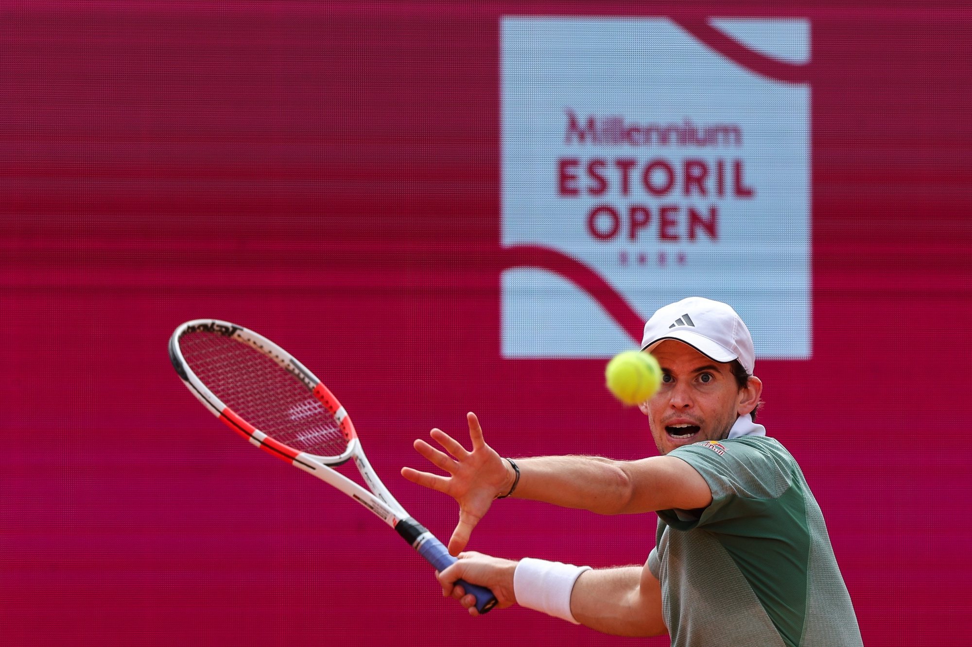 Austrian tennis player Dominic Thiem in action during the match played against german oponent Maximilian Marterer on the first day of the Estoril Open, on the outskirts of Lisbon, Portugal, 01st april 2024. TIAGO PETINGA/LUSA
