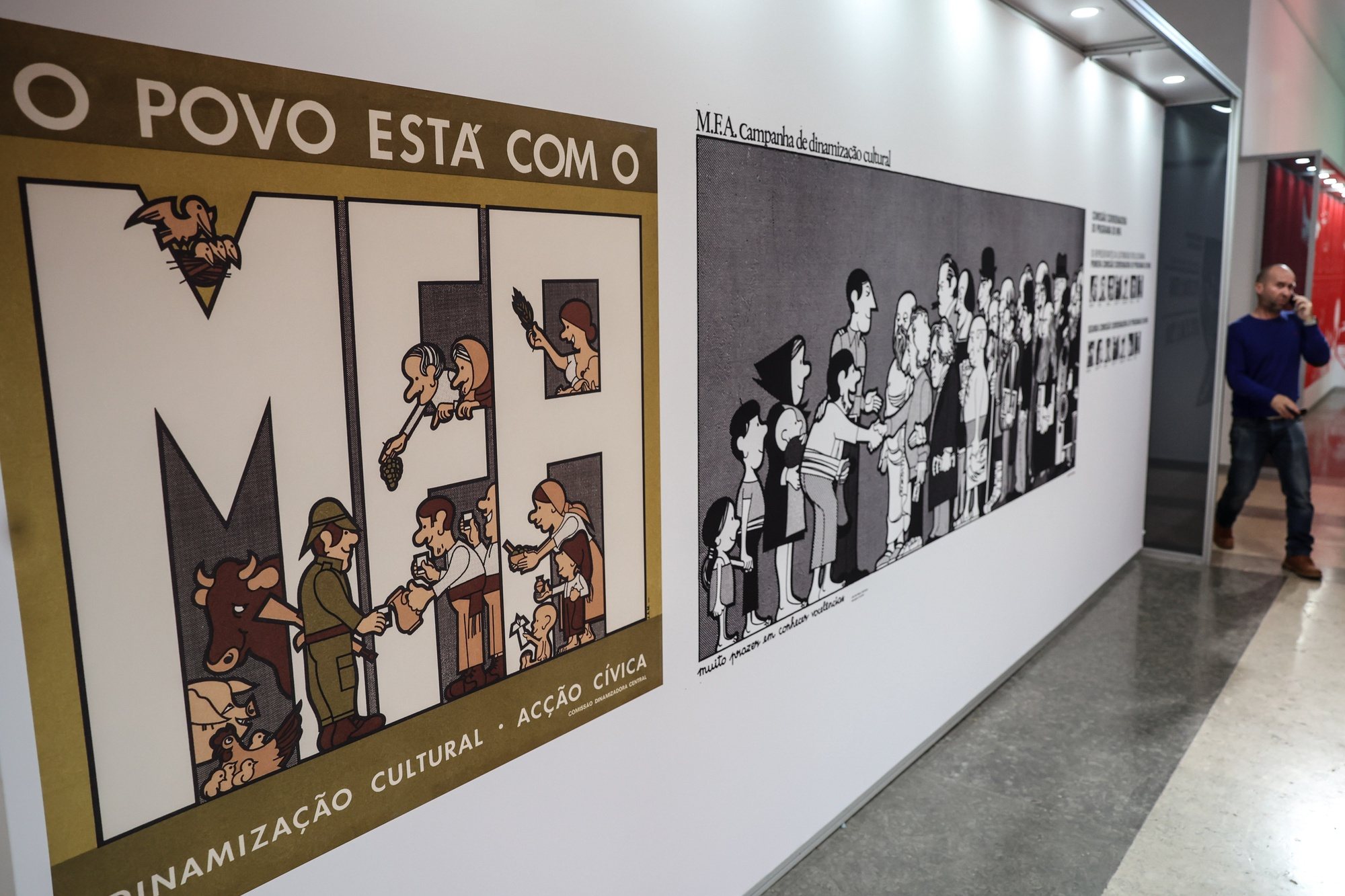Inauguração da exposição &quot;O MFA e o 25 de Abril&quot; , que irá estar aberta ao público até 26 de junho na Gare Marítima de Alcântara, em Lisboa, 12 de abril de 2024.   MANUEL DE ALMEIDA/LUSA