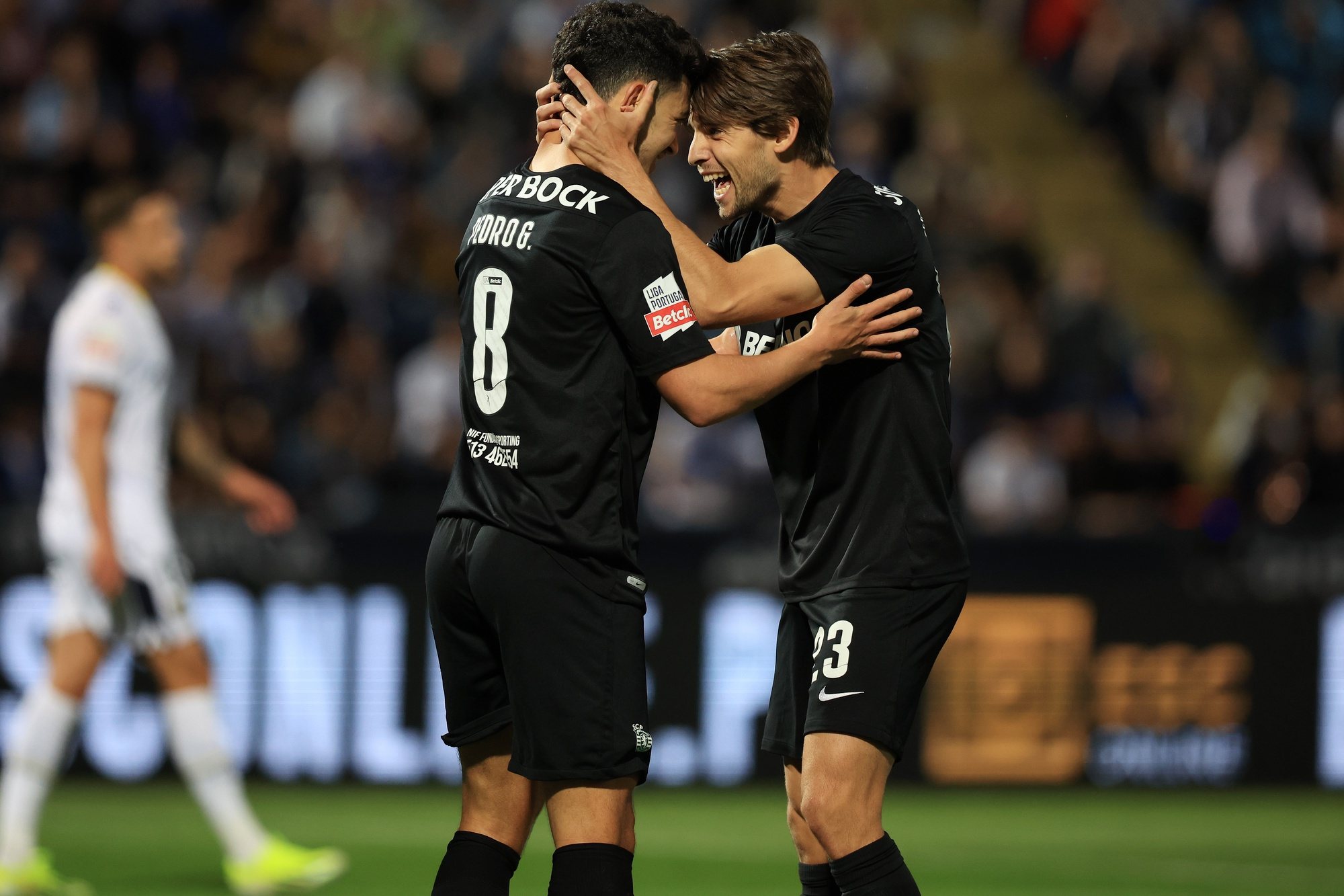 Sporting&#039;s players Pedro Goncalves (L) and Daniel Braganca celebrate a goal during the Portuguese First League soccer match between FC Famalicao and Sporting in Vila Nova de Famalicao, Portugal, 16 april 2024. ESTELA SILVA/LUSA