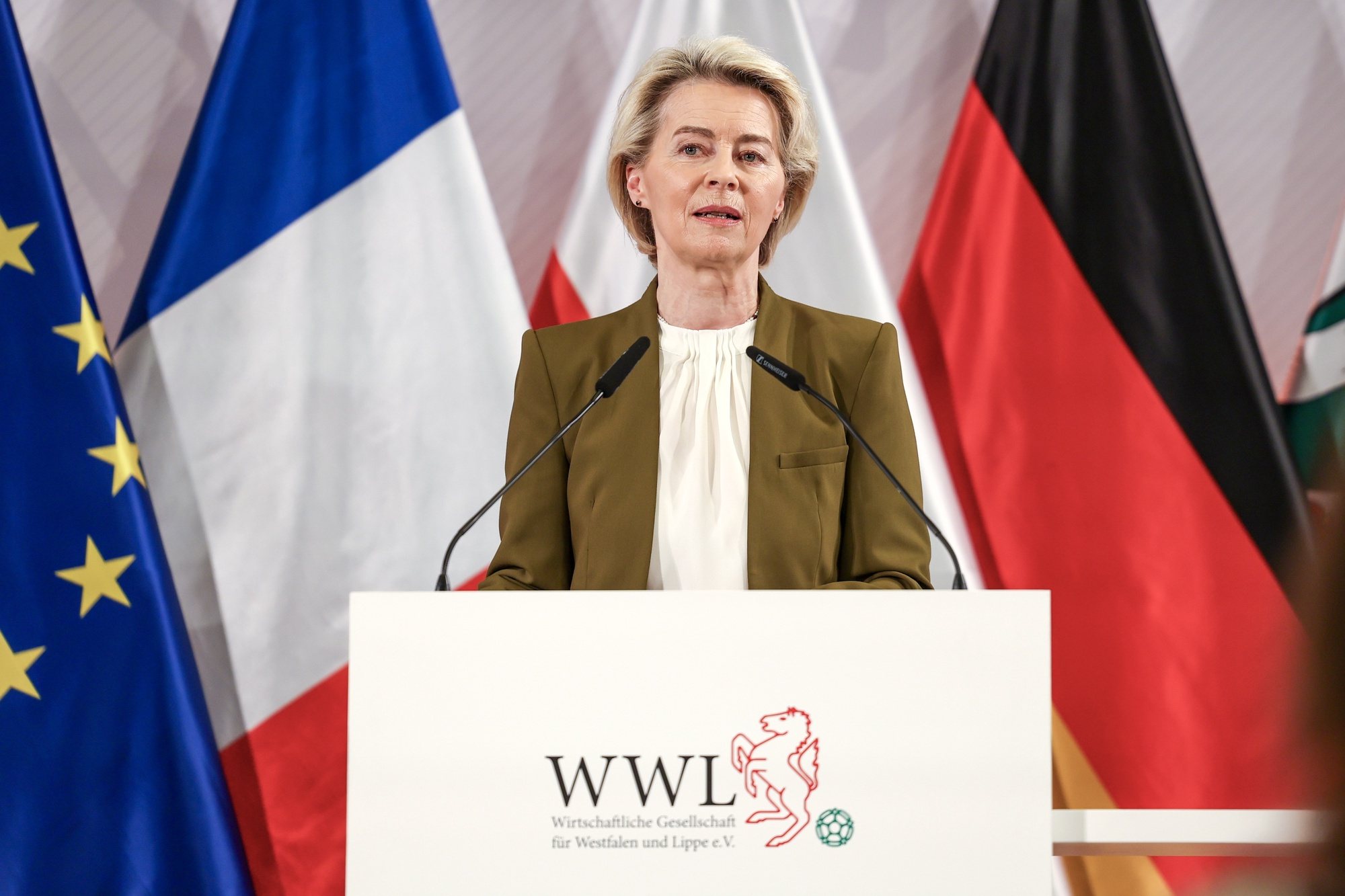 epa11374765 European Commission President Ursula von der Leyen delivers a speech during the awarding ceremony of the International Prize of the Peace of Westphalia in Muenster, Germany, 28 May 2024. Macron, who is on a visit to Germany from 26 to 28 May, will be awarded the International Peace of Westphalia Prize in Muenster on 28 May. The French President and Federal President Steinmeier will visit several regions of Germany together. It is the first state visit - the highest form of visit in diplomatic protocol - by a French president to Germany in 24 years.  EPA/CHRISTOPHER NEUNDORF / POOL